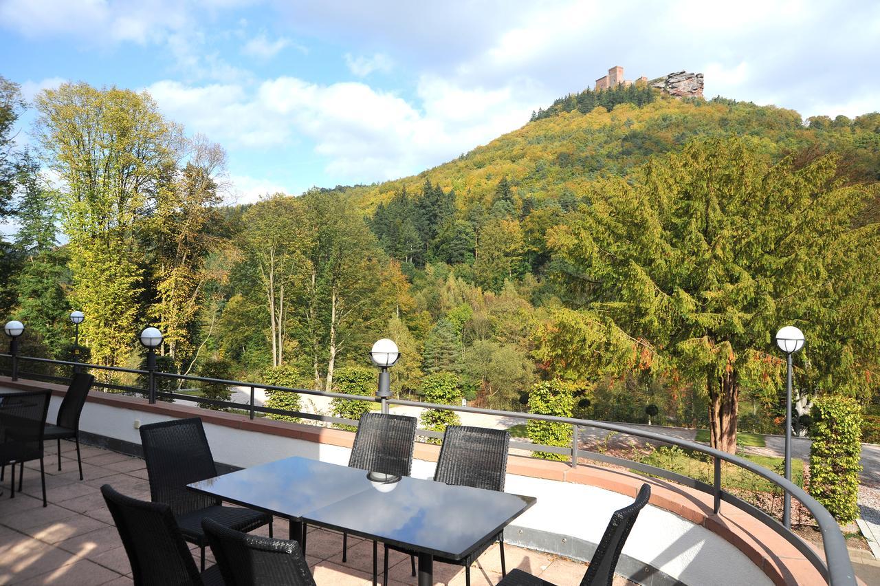 Jugendstilhotel Trifels Annweiler am Trifels Exterior photo